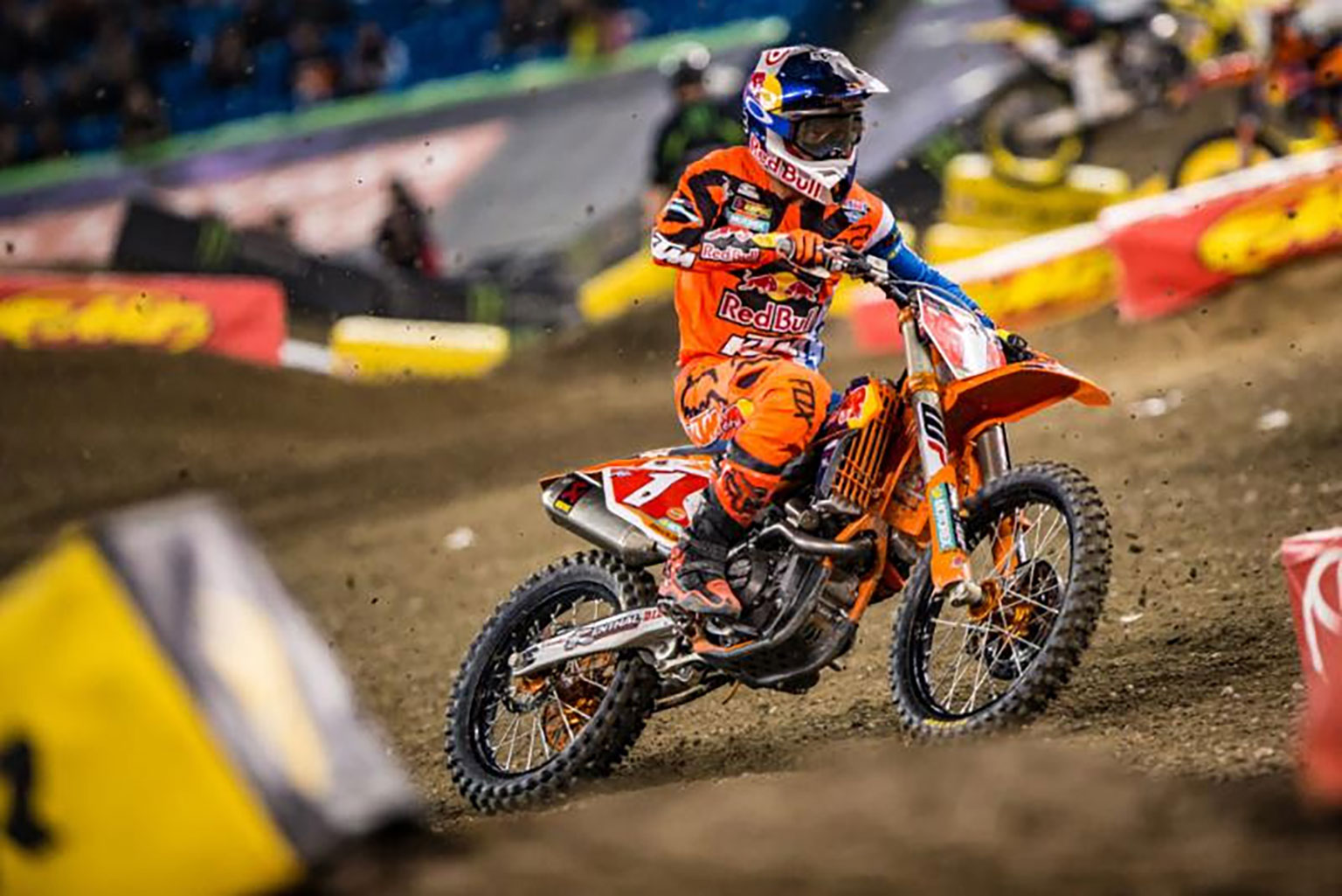 Dungey keeps the red plate