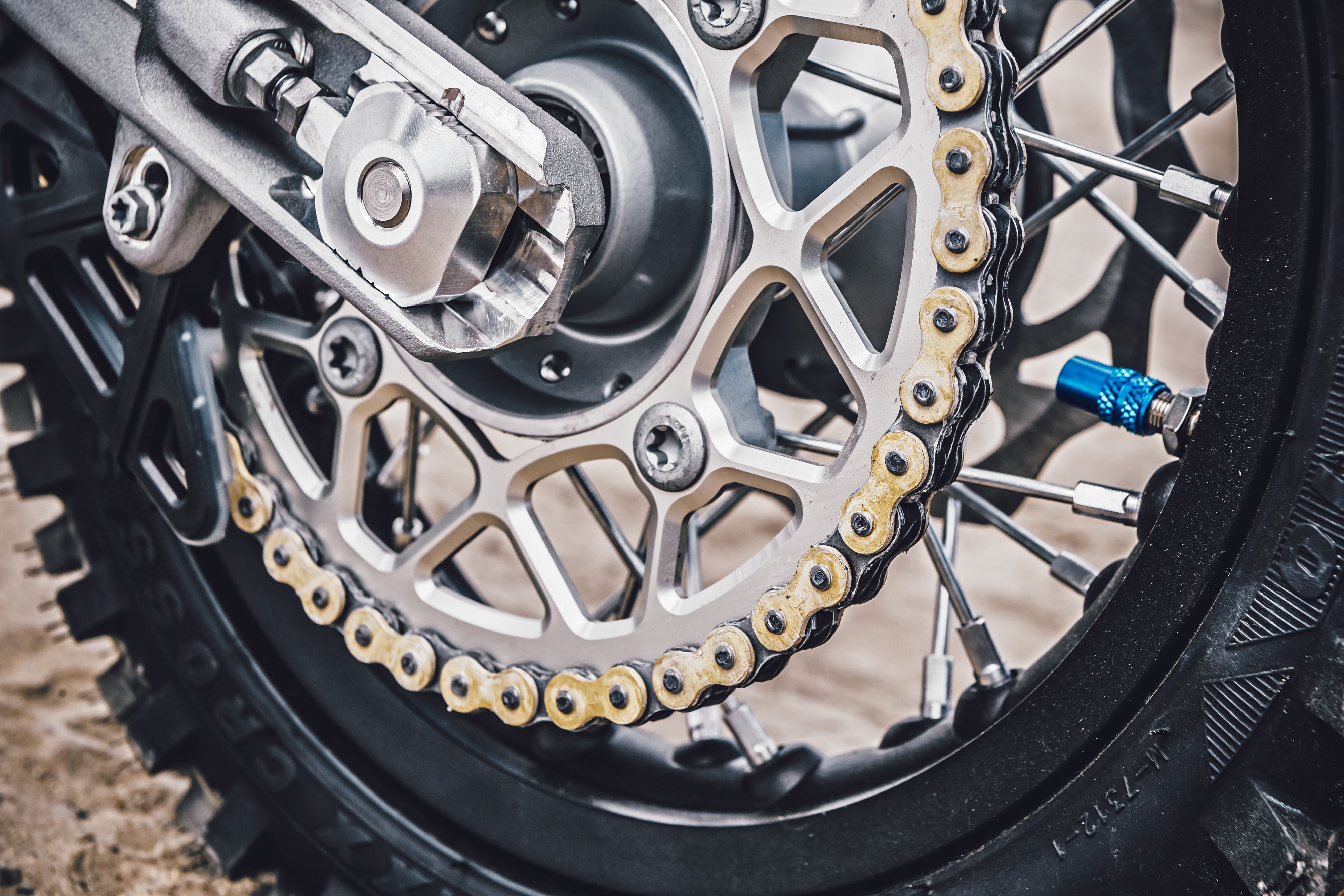 HusqvarnaMotorcyclesAccessoriesMY201 MotoHead