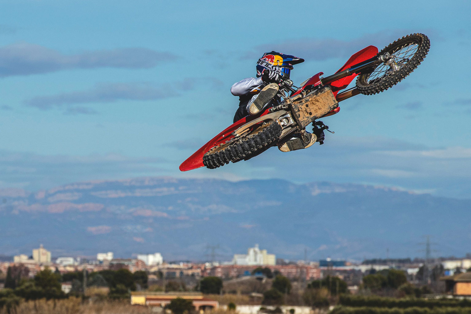 Stark e-MX bike with 80bhp! - MotoHead