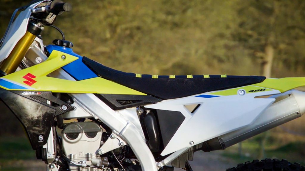 Guts seat cover MotoHead