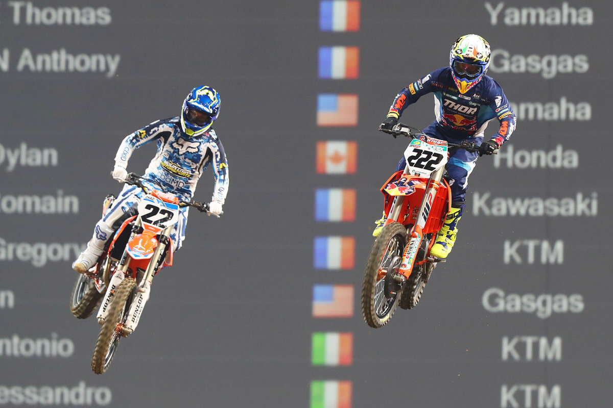 Watch the Paris Supercross LIVE here..